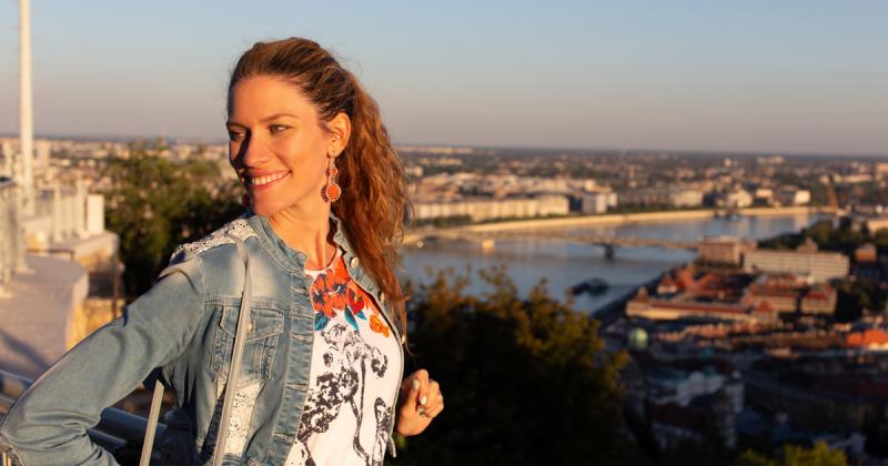 Heti horoszkóp május 12-től 18-ig: Az Ikrek most új kalandok küszöbén állnak, és egy friss fejezet kezdődik az életükben, míg a Bika a belső békéjét és harmóniáját fedezi fel.
