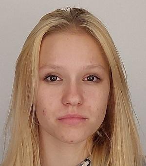 Eltűnt egy 15 éves lány Zsolnáról. A fiatal lány eltűnésével kapcsolatosan aggasztó hírek érkeztek, és a családja kétségbeesetten keresi őt. A hatóságok már megkezdték a nyomozást, hogy kiderítsék, mi történt vele. Minden információval, ami segíthet a lán