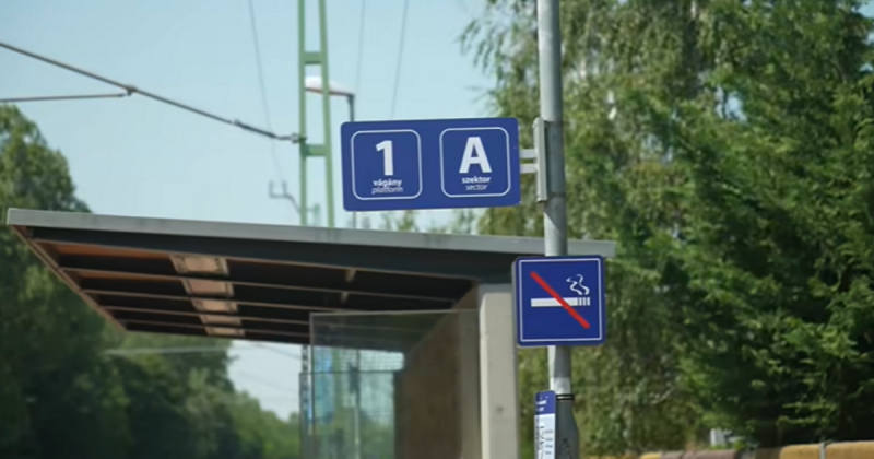 A MÁV új innovatív megoldásokat vezet be a balatoni vasútállomásokon.