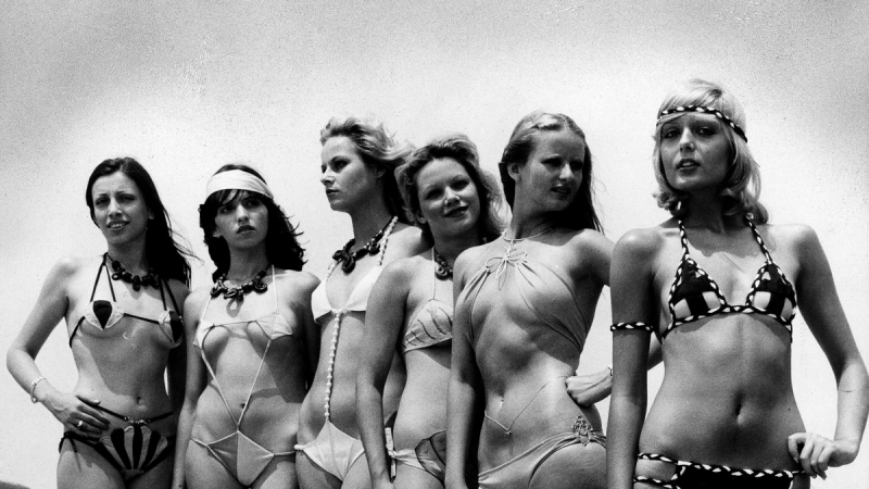Ma 79 éve debütált a bikini: megdöbbentő, hogy milyen formában jelent meg – Fedezd fel a galériát!