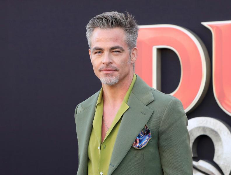 Chris Pine ellátogatott a balatonfüredi Sparhelt Bistróba, ahol a helyi ízek varázsa és a barátságos légkör azonnal magával ragadta.