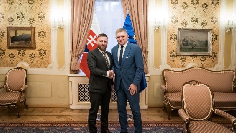 Ficoék távozása után megérkezett a vízözön...