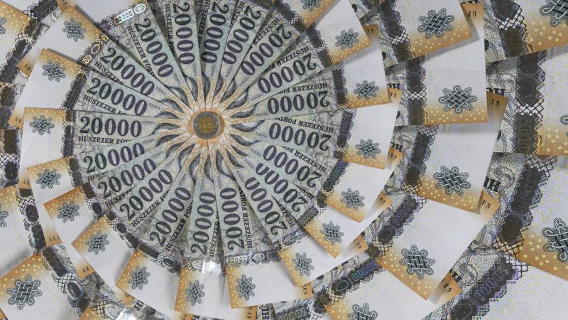 A forint remek formában vág neki a napnak.
