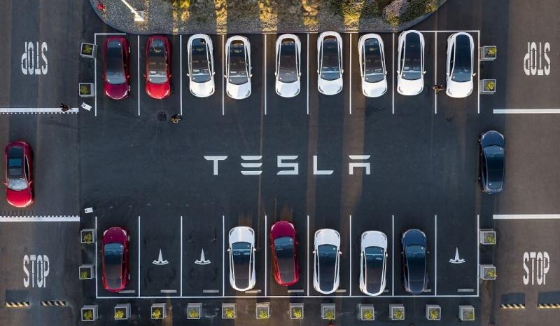 Megérkezett a két megfizethető Tesla, amelyet Elon Musk már régóta ígérgetett.