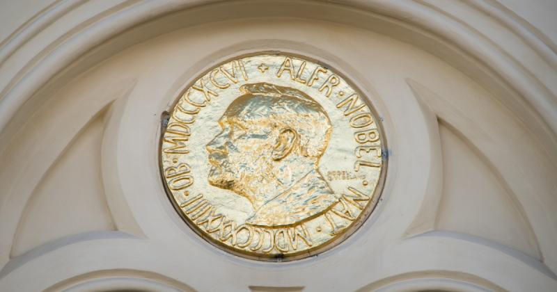 Kihirdették a 2025-ös Nobel-békedíj nyertesét: a díjat egy inspiráló nő érdemelte ki.