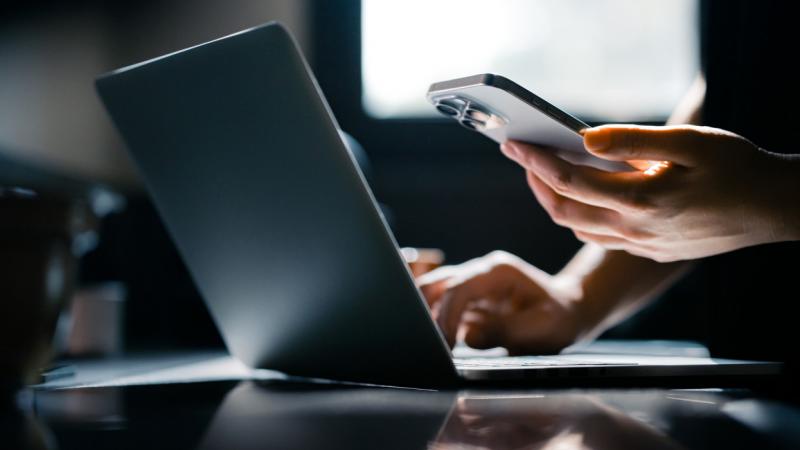 A Vinted platformján egyre rafináltabb csalási módszerek bukkannak fel: a manipulációk annyira ügyesek, hogy gyakran észre sem veszed, amikor áldozatul esel. - Pénzcentrum