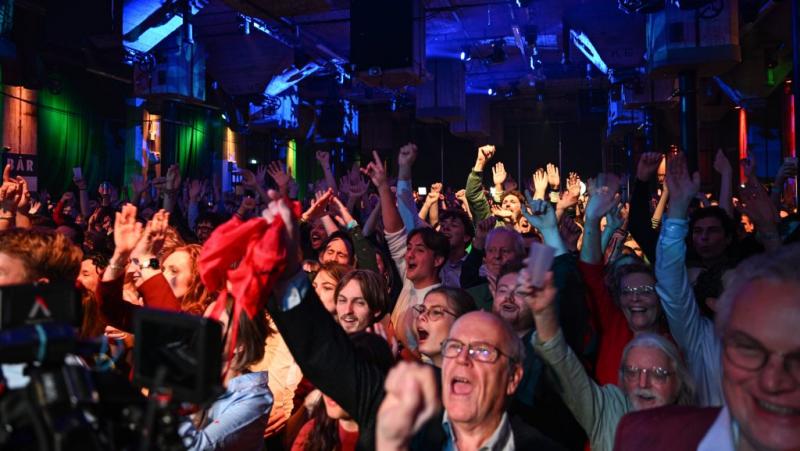 Úgy néz ki, hogy a centrista D66 párt áll a hollandiai választások élén, míg Gert Wilders pozíciója kérdéses. Az eredmények alakulása izgalmas fordulatokat ígér az ország politikai táját illetően.